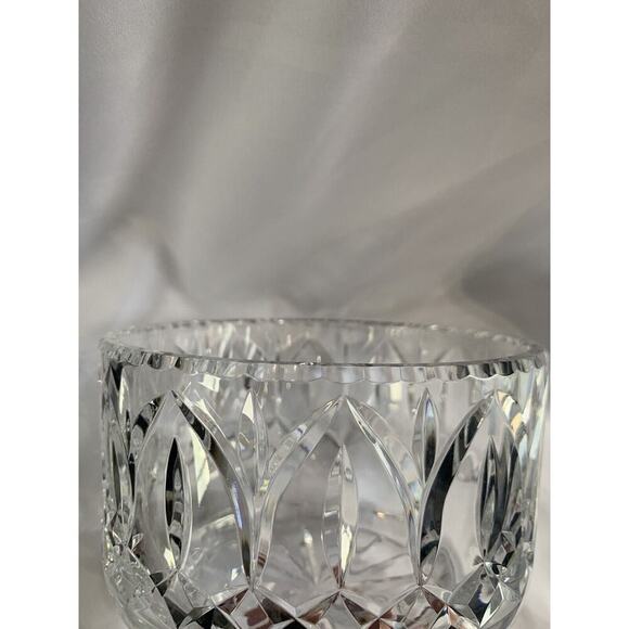 Vintage Astor Crystal Bowl Round Clear Glass Centerpiece - Picture 13 of 16